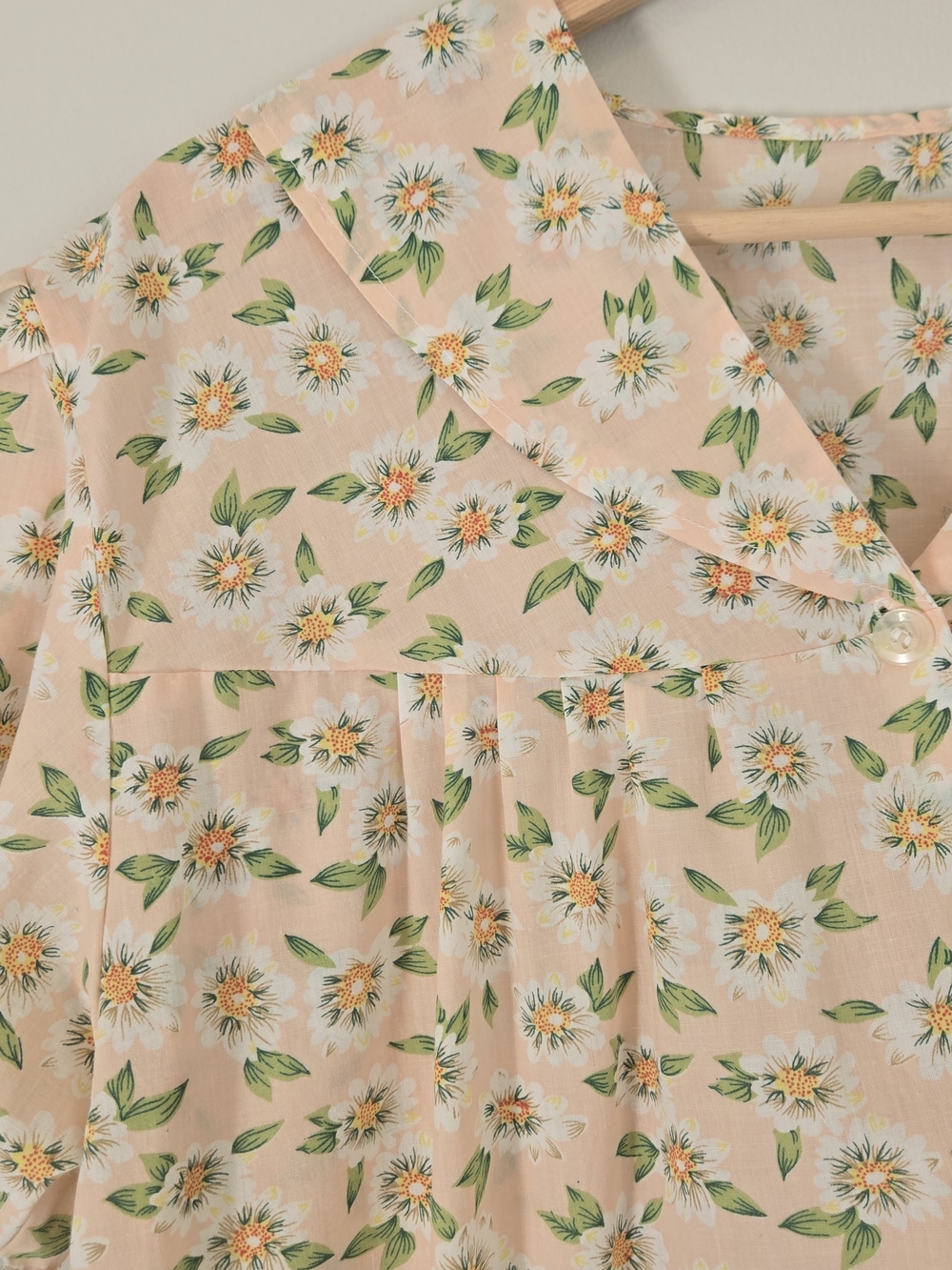 Vintage Homemade Floral Button-Front Women's Cotton Robe Peach Medium